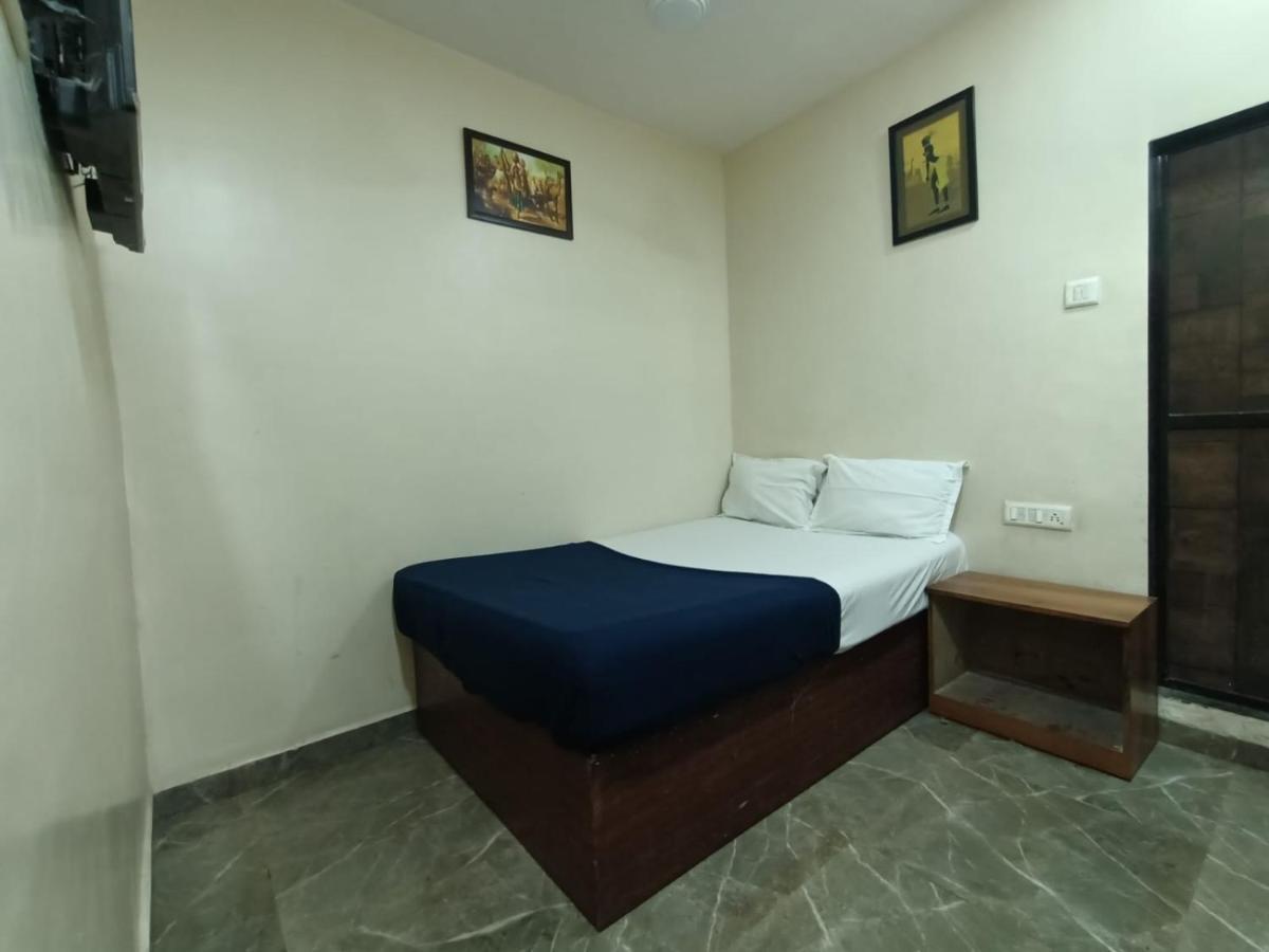 Hotel Safalta Residency, Chembur Mumbai Exterior foto